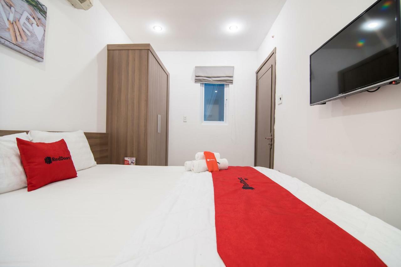 Reddoorz Plus Near Tan Dinh Market Хошимин Екстериор снимка